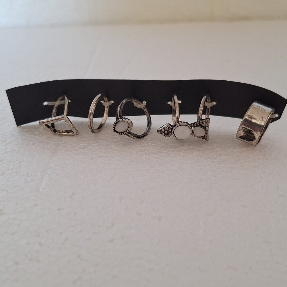 SET OF RINGS COSTUME JEWELLERY - Picture 5 of 5